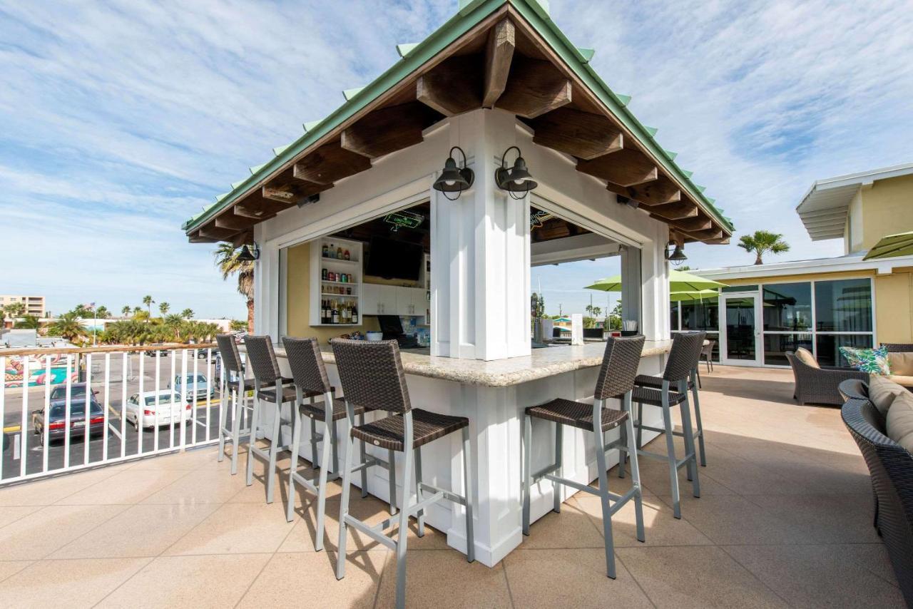 Treasure Island Hotel And Marina St. Pete Beach Exterior photo